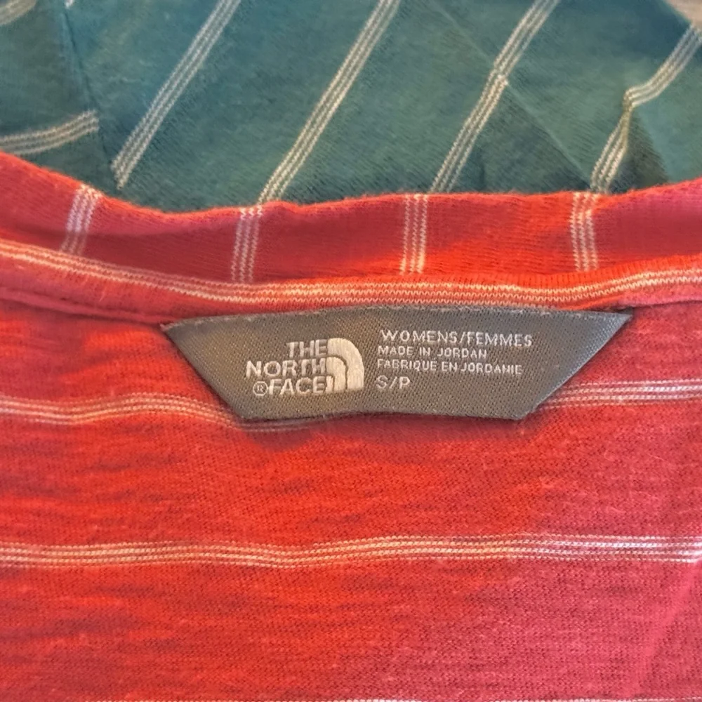 The North Face Shirt lot women’s size S - Picture 2 of 3